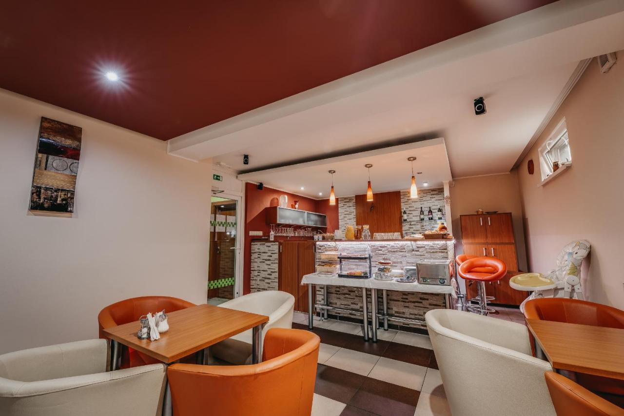 City Penzion Hotel Kosice Luaran gambar