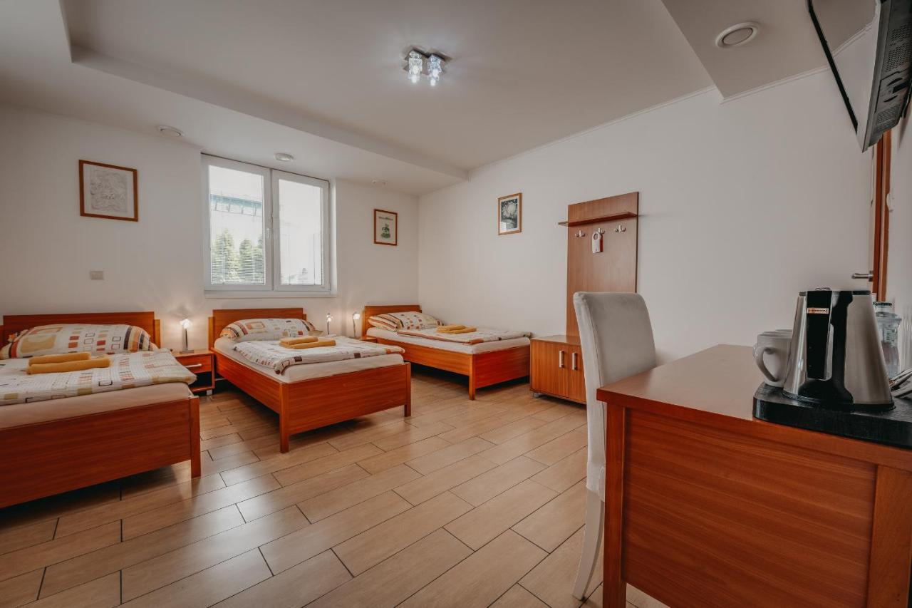 City Penzion Hotel Kosice Luaran gambar