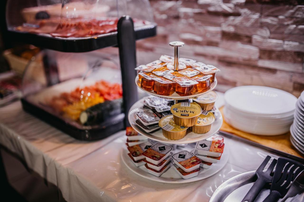 City Penzion Hotel Kosice Luaran gambar