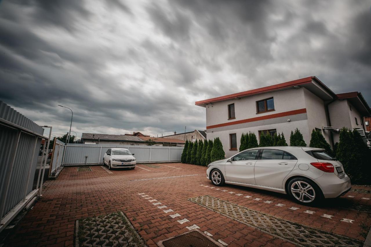 City Penzion Hotel Kosice Luaran gambar