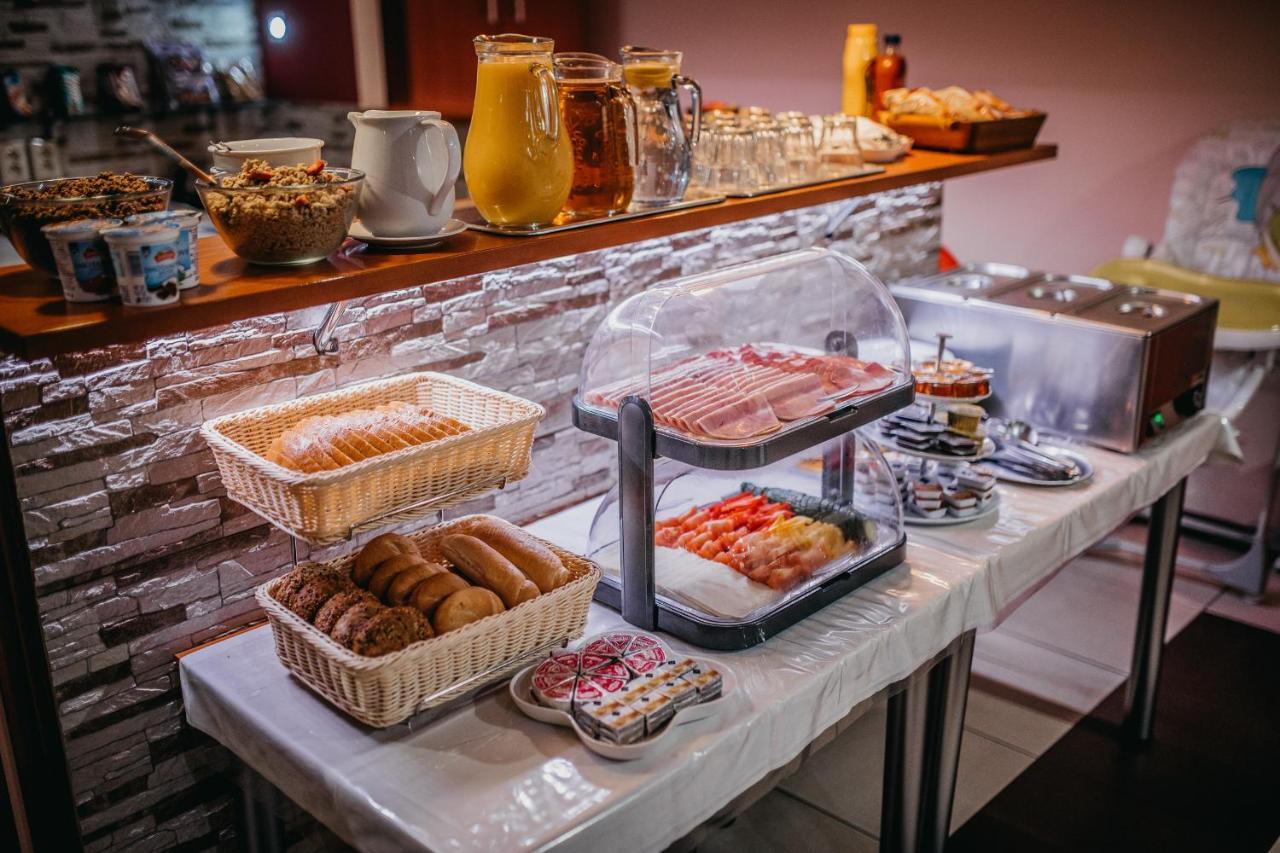 City Penzion Hotel Kosice Luaran gambar