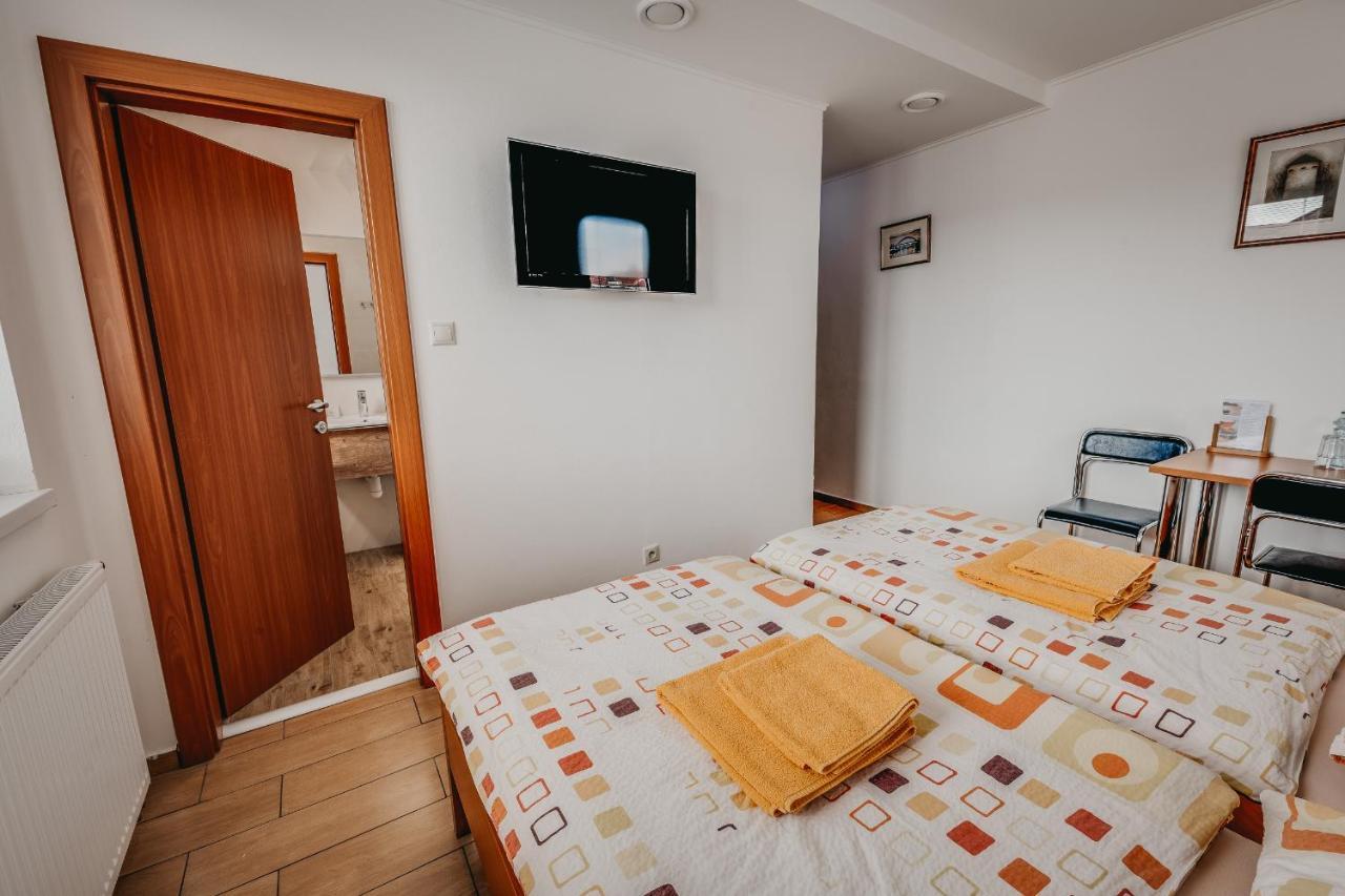 City Penzion Hotel Kosice Luaran gambar