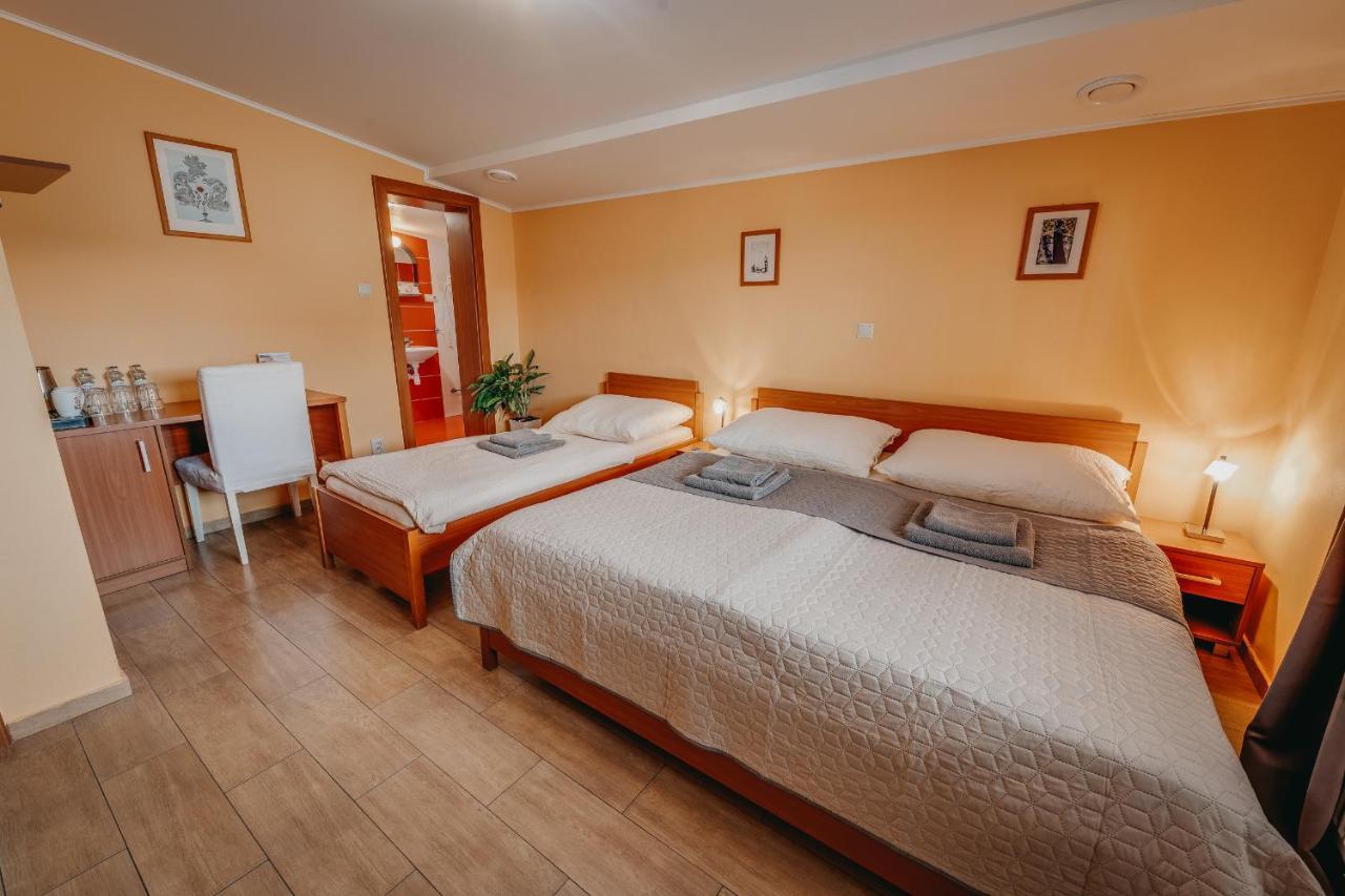 City Penzion Hotel Kosice Luaran gambar