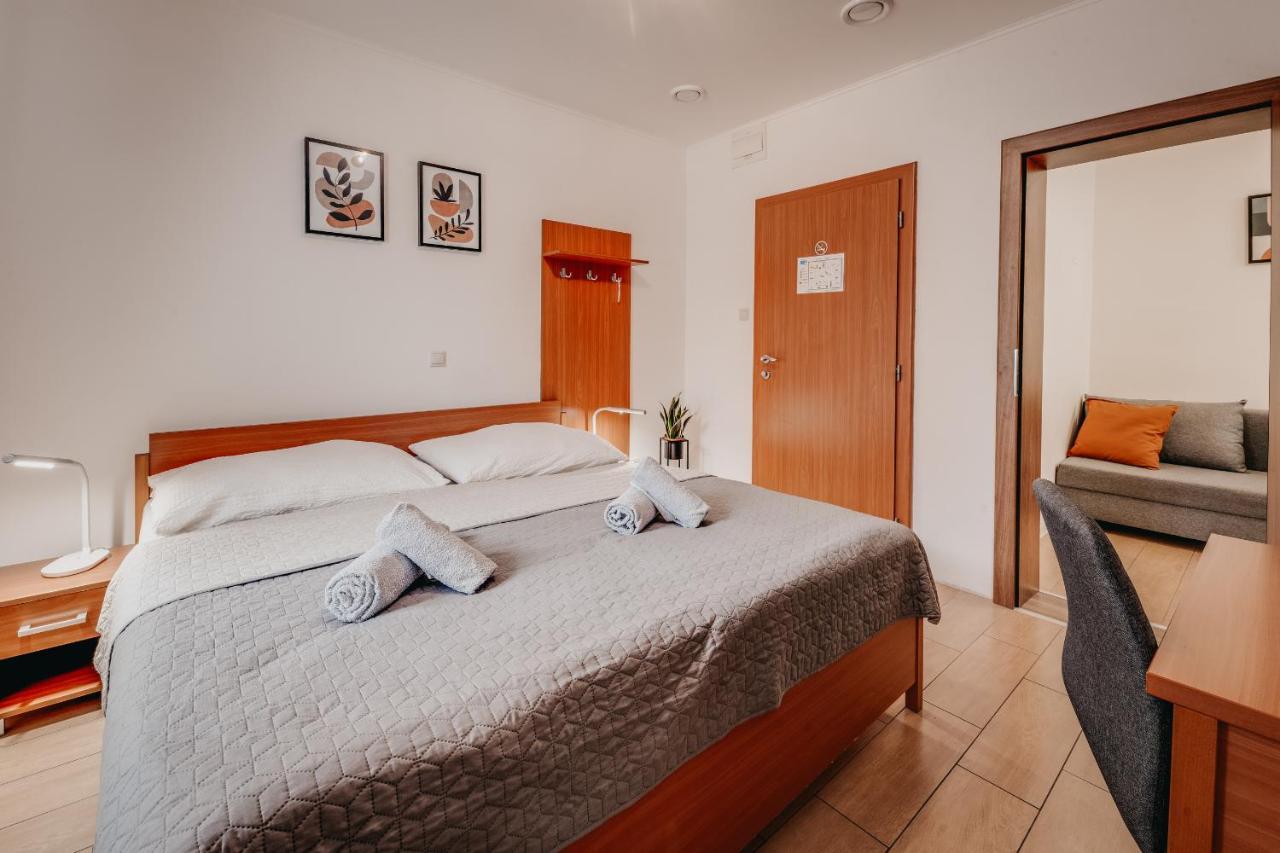 City Penzion Hotel Kosice Luaran gambar